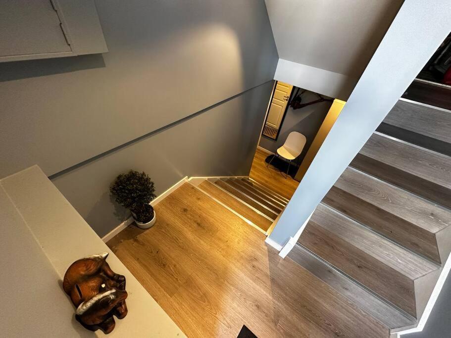 Basement Apartment With Parking Ålesund Esterno foto